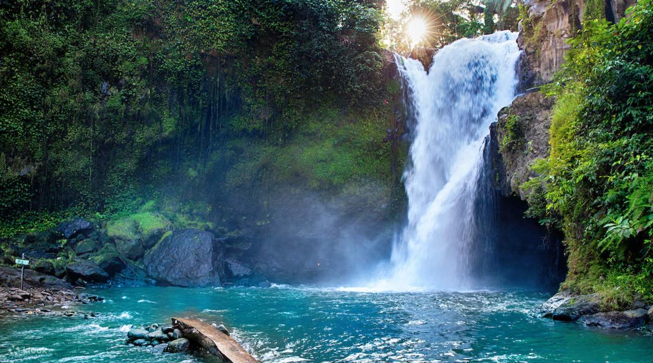 Tegenungan Waterfall